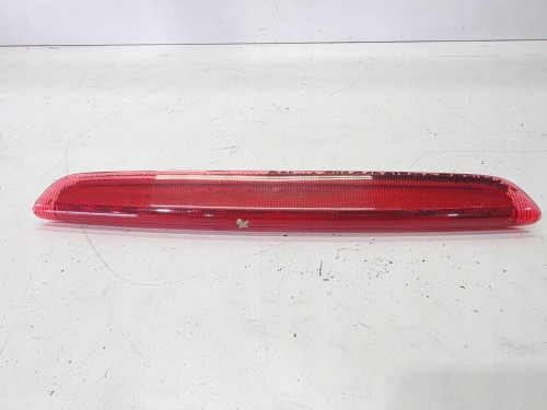 ŚWIATŁO STOP STOPU TRZECIE AUDI A3 8P LIFT 5-D 8P4945097C 2/25