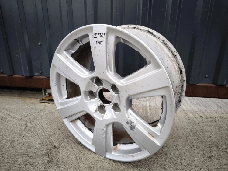FELGA ALUMINIOWA AUDI VW SEAT SKODA 8.0J R17 ET38 8R0601025 Z*36* OK