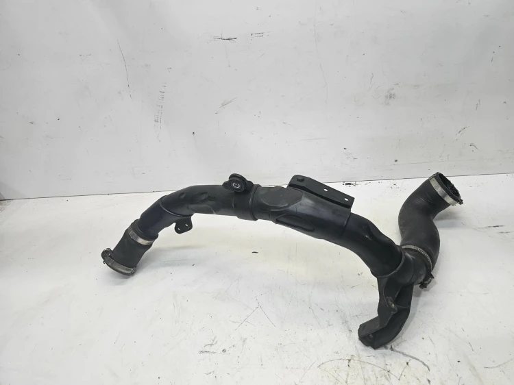 PRZEWÓD RURA WĄŻ INTERCOOLERA AUDI VOLKSWAGEN SEAT SKODA 2.0 TDI 5N0145840K