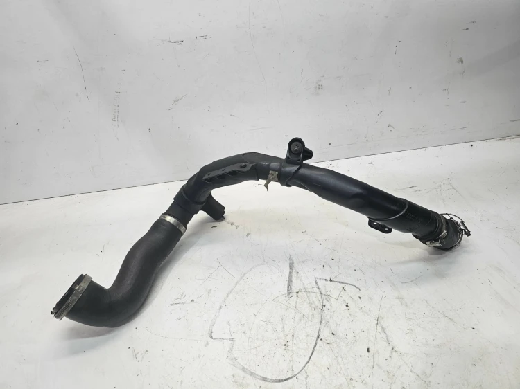 PRZEWÓD RURA WĄŻ INTERCOOLERA AUDI VOLKSWAGEN SEAT SKODA 2.0 TDI 5N0145840K