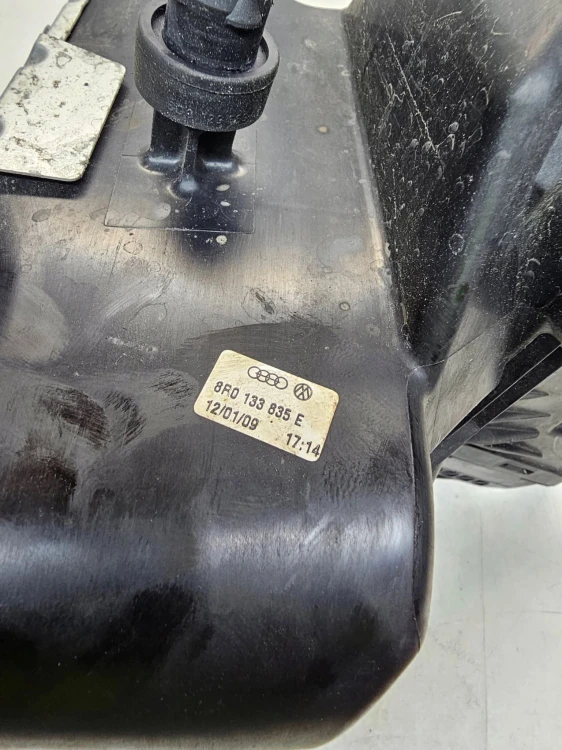 OBUDOWA FILTRA POWIETRZA AUDI A4 A5 Q5 8R0133835E