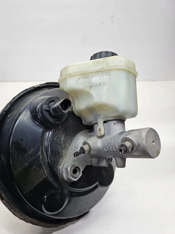 SERWO POMPA HAMULCOWA AUDI Q7 4L 7L8612101A