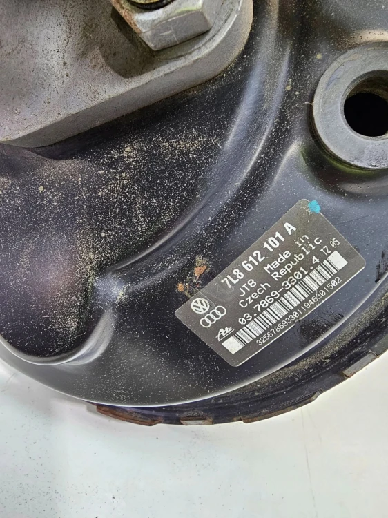 SERWO POMPA HAMULCOWA AUDI Q7 4L 7L8612101A