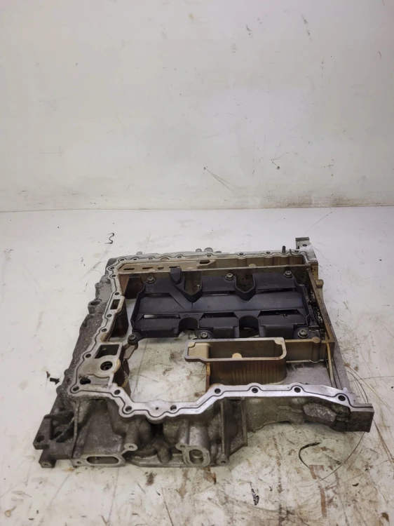 MISKA OLEJOWA PÓŁBLOK AUDI A6 C6 3.2AUK 06E103603Q