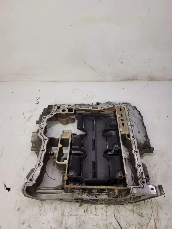 MISKA OLEJOWA PÓŁBLOK AUDI A6 C6 3.2AUK 06E103603Q