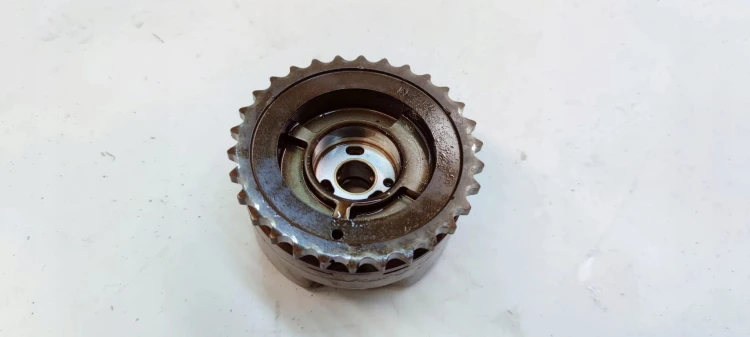 WARIATOR SSĄCY KOŁO FAZ AUDI A6 C7 A7 2.8 FSI 3.0 TFSI 06E109083Q