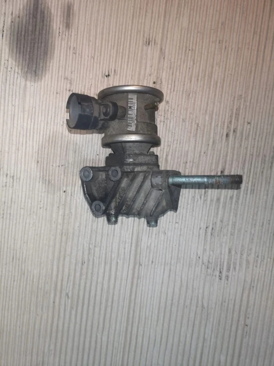 ZAWÓR EGR AUDI VW SEAT 1.6 1.8 06A131085E