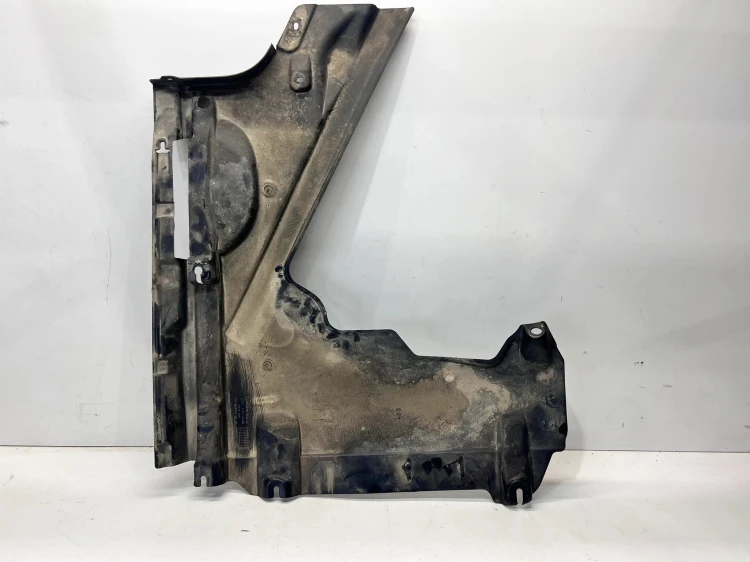 OSŁONA PODWOZIA TYŁ AUDI A4 B9 8W0825216E 3/25