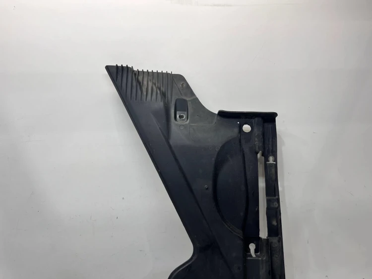 OSŁONA PODWOZIA TYŁ AUDI A4 B9 8W0825216E 3/25