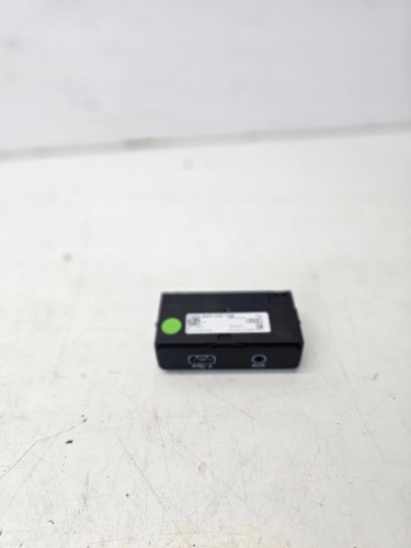 GNIAZDO PORT USB C AUX ŁADOWARKI AUDI A4 B9 LIFT A5 8W 8W0035708