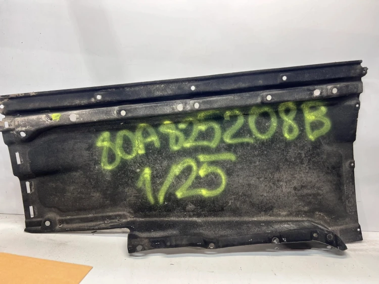 OSŁONA PODWOZIA PRAWA DUŻA AUDI Q5 FY 80A825208B 1/25