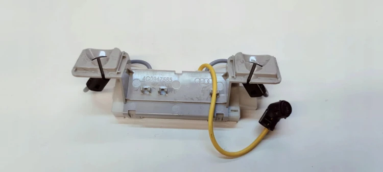 CZUJNIK RUCHU KABINY ALARMU AUDI A6 C7 A7 4G0951177A