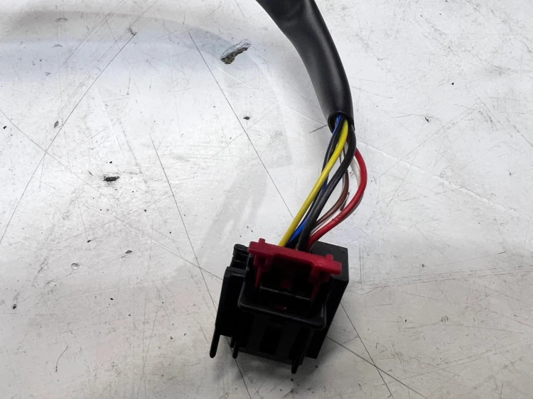 LUSTERKO ZEWNĘTRZNE PRAWE AUDI A4 B8 LZ9Y UK 6 PIN