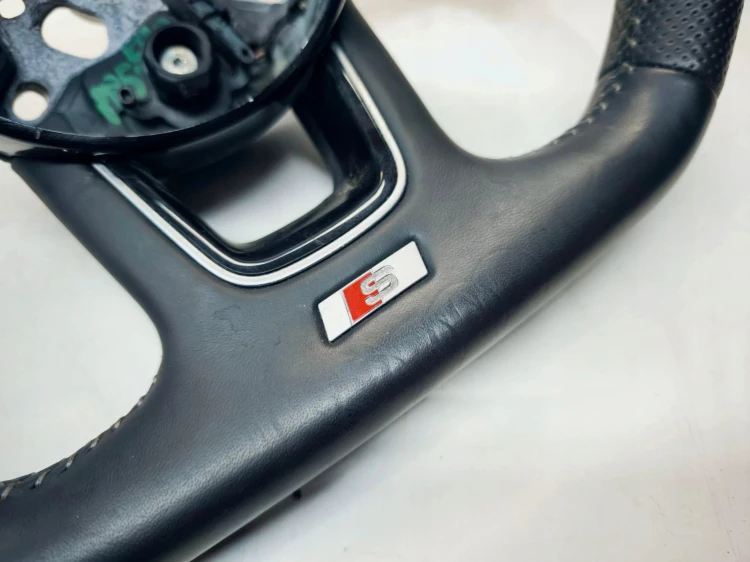 KIEROWNICA SKÓRA PIKOWANA S LINE ŚCIĘTA AUDI A4 B9 A5 8W 8W0419091DG JAH