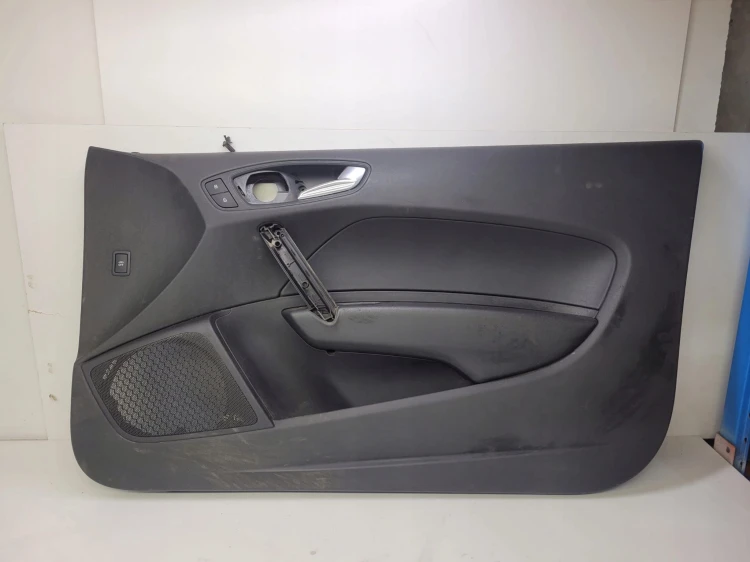 BOCZEK DRZWI PRAWY PRZÓD AUDI A1 3-DRZWI 8X3868110 *1*