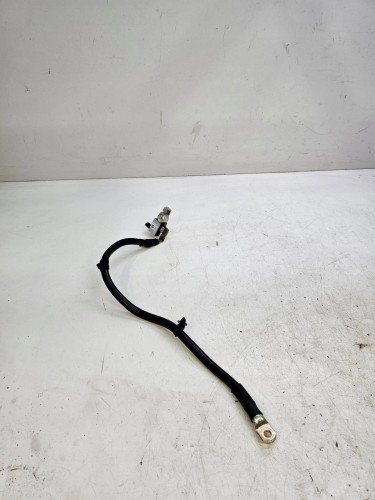 KLEMA MINUSOWA AUDI A4 B9 A5 8W 8W0915181A