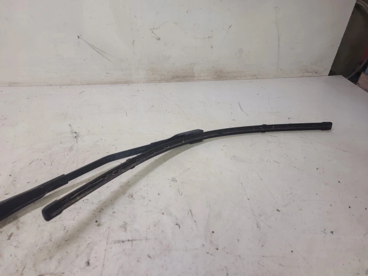 RAMIĘ WYCIERACZKI LEWE AUDI A4 B9 A5 8W 8W1955407