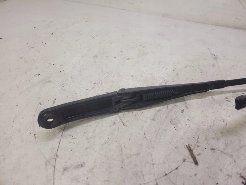 RAMIĘ WYCIERACZKI LEWE AUDI A4 B9 A5 8W 8W1955407