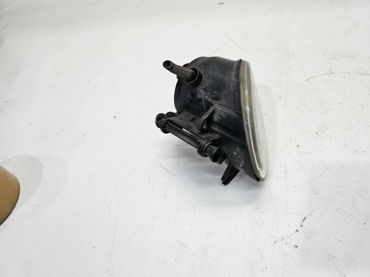 HALOGEN LAMPA PRZECIWMGIELNA PRAWY PRZÓD AUDI Q7 4L LIFT S-LINE 4L0941700E