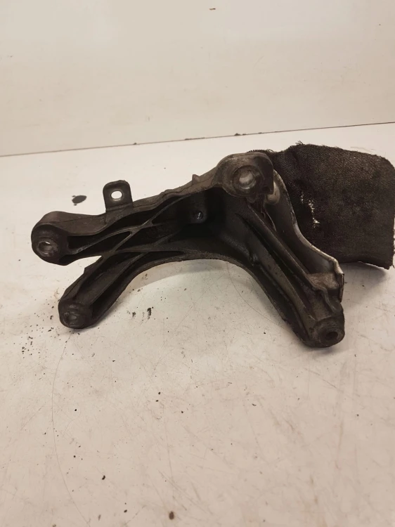 ŁAPA SILNIKA PRAWA AUDI A4 A5 1,8 TFSI 8K0199308AP