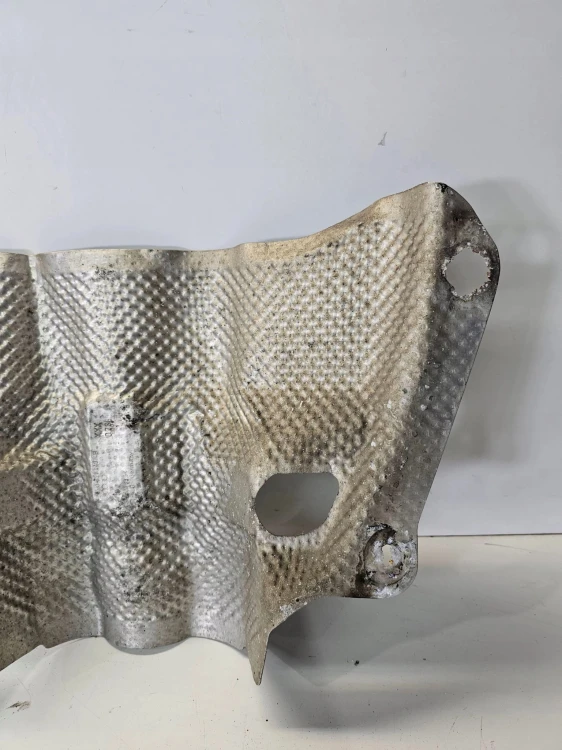 OSŁONA TERMICZNA WYDECHU AUDI A4 A5 8K0521443B