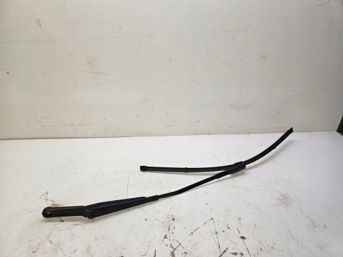 RAMIĘ WYCIERACZKI LEWE AUDI A6 C7 A7 4G1955407D