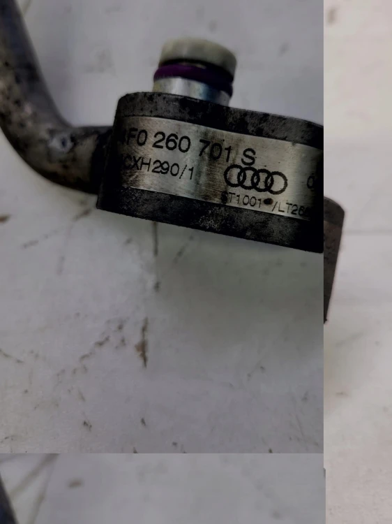WĄŻ PRZEWÓD KLIMATYZACJI AUDI A6 C6 4F0260701S