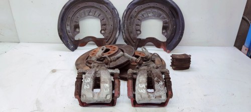 ZACISKI HAMULCOWE TYŁ AUDI A3 VW R32 3.2 310MM