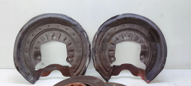 ZACISKI HAMULCOWE TYŁ AUDI A3 VW R32 3.2 310MM