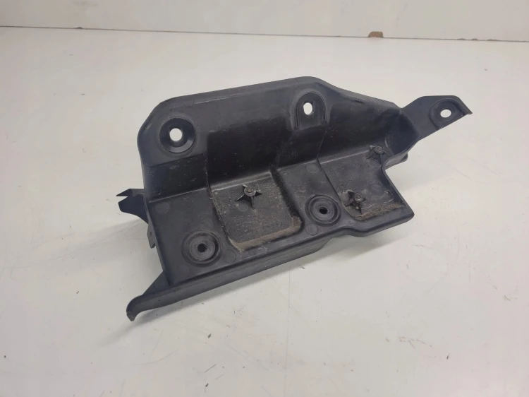 ŚLIZG ZDERZAKA PRAWY TYŁ AUDI A6 C6 FL 4F5807898