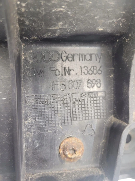 ŚLIZG ZDERZAKA PRAWY TYŁ AUDI A6 C6 FL 4F5807898