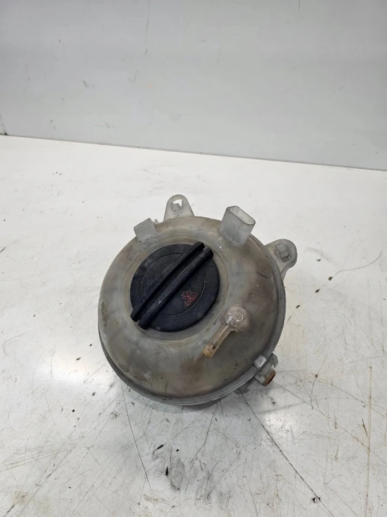 ZBIORNIK WYRÓWNAWCZY AUDI A3 8V VW SEAT 5Q0121407G