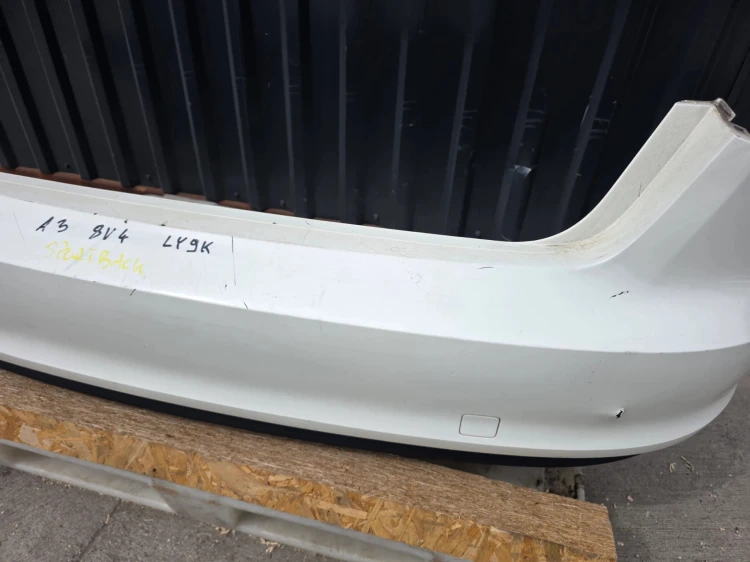ZDERZAK TYŁ AUDI A3 8V SPORTBACK 5 DRZWI LY9K KOMPLETNY !!!
