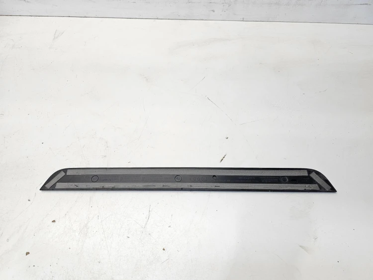 LISTWA PROGOWA LEWA LUB PRAWA AUDI A3 8V4 8V4853491A