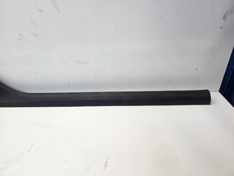 LISTWA OSŁONA PROGU LEWY AUDI A1 8X 3-DRZWI 8X3853371