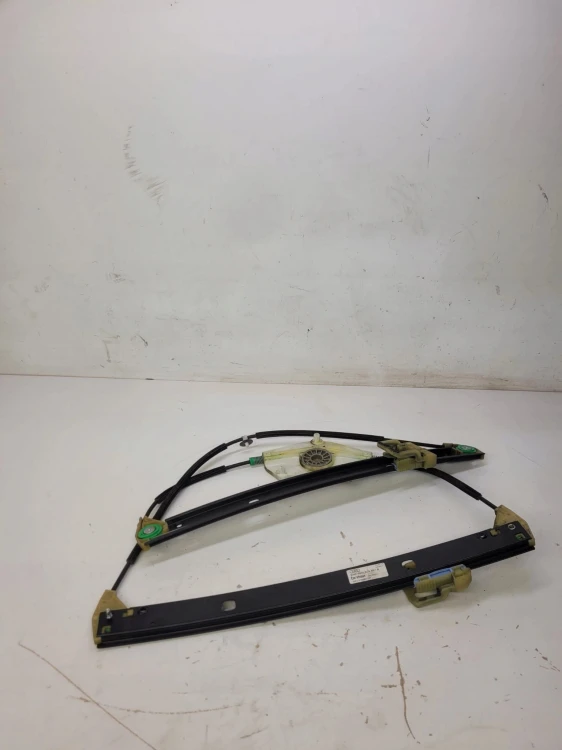MECHANIZM SZYBY LEWY TYŁ AUDI A8 D4 4H0839461B
