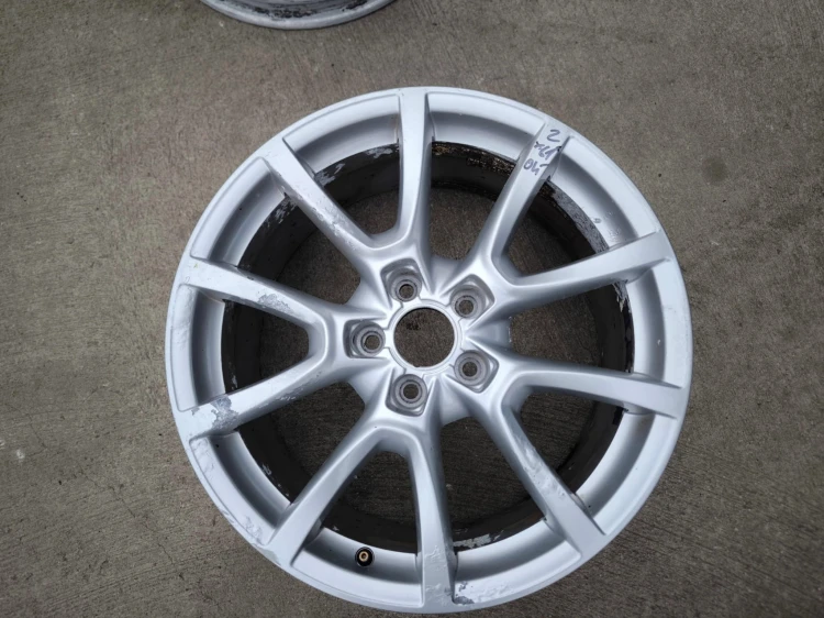 FELGA FELGI KOMPLET AUDI A4 A5 Q5 8.0J ITP R18 ET39 8R0601025C Z*61* OK