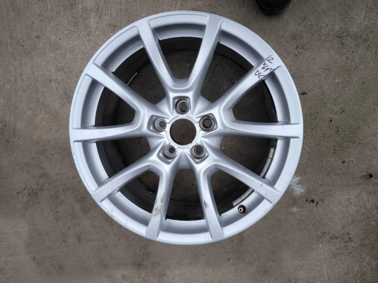 FELGA FELGI KOMPLET AUDI A4 A5 Q5 8.0J ITP R18 ET39 8R0601025C Z*61* OK