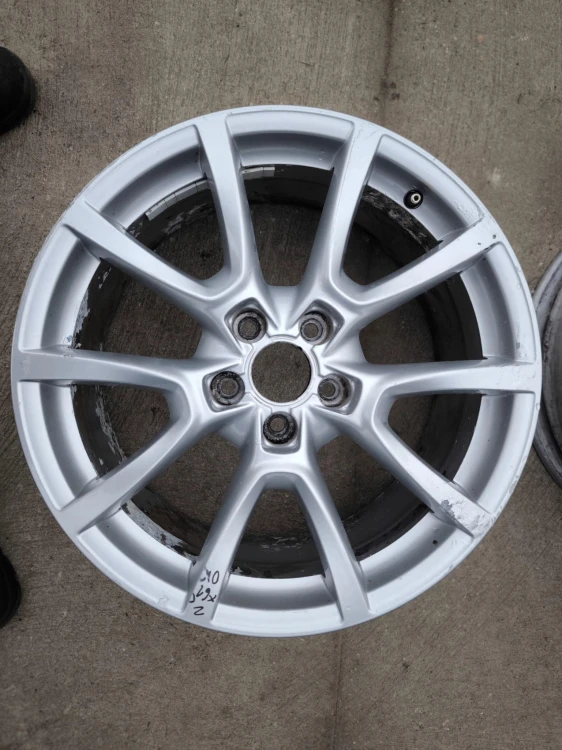 FELGA FELGI KOMPLET AUDI A4 A5 Q5 8.0J ITP R18 ET39 8R0601025C Z*61* OK