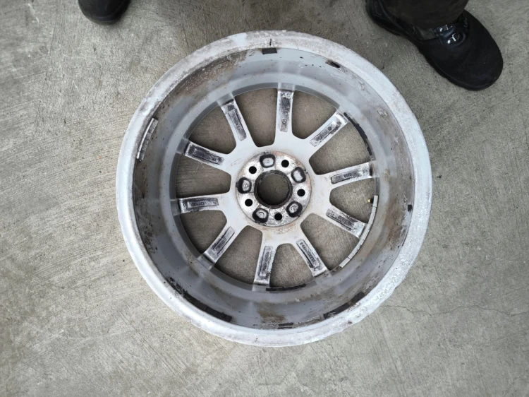 FELGA FELGI KOMPLET AUDI A4 A5 Q5 8.0J ITP R18 ET39 8R0601025C Z*61* OK