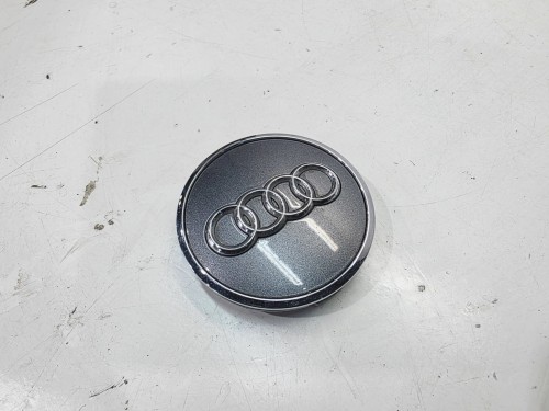 KOŁPAK DEKIELEK FELGI AUDI A4 B9 A5 8W0601170