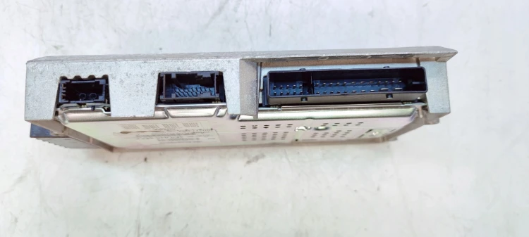 WZMACNIACZ BOSE AUDI A6 C6 4F0035223F 4F0910223F SPRAWNY