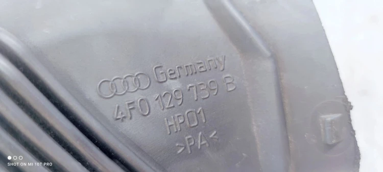 WLOT DOLOT POWIETRZA AUDI A6 C6 4F0129739B