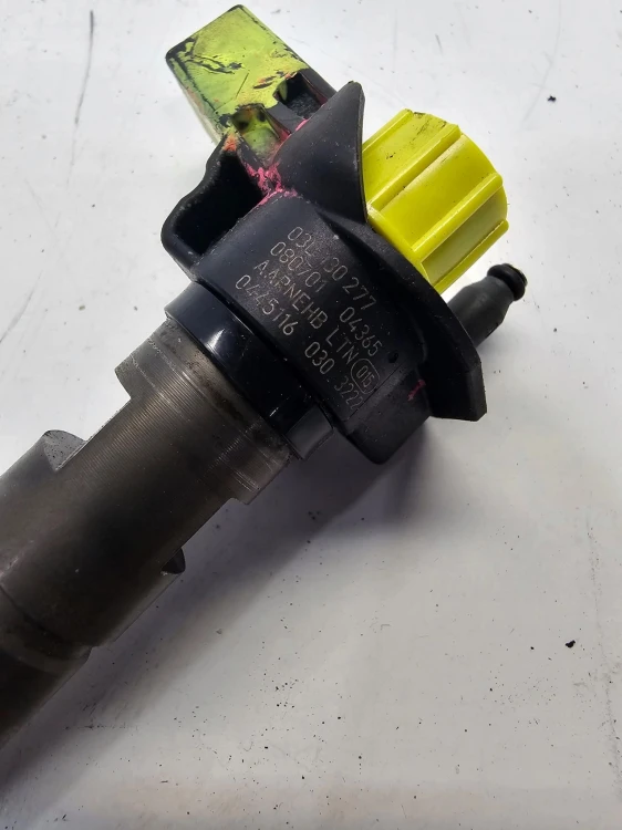 WTRYSKIWACZ WTRYSK AUDI VOLKSWAGEN SEAT SKODA CR 2.0 TDI 03L130277