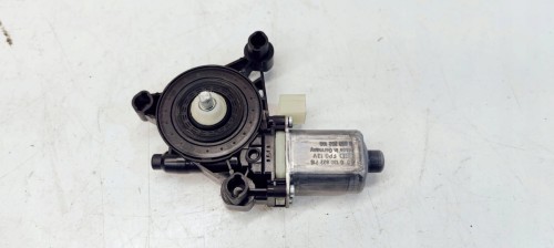 SILNICZEK SZYBY PRAWY AUDI A3 8V 5Q0959802B