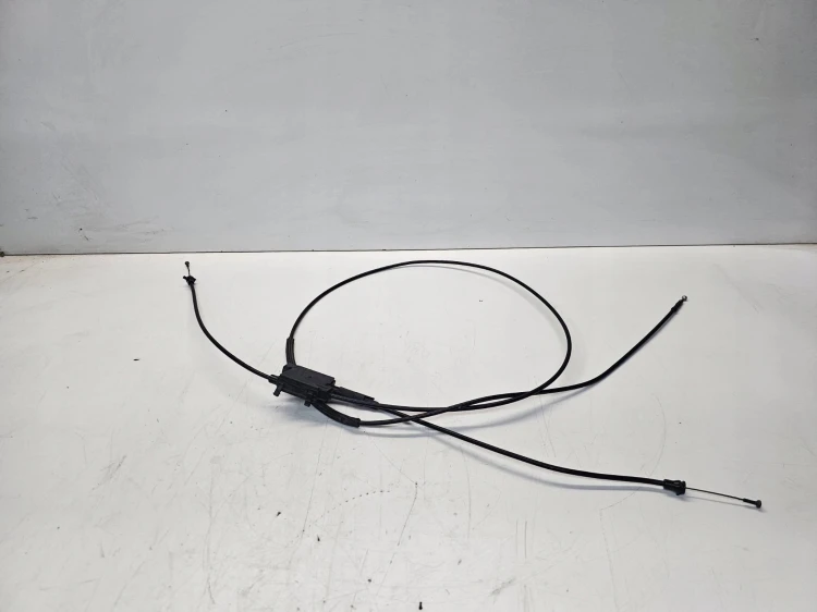 LINKA OTWIERANIA MASKI KOMPLETNA AUDI A1 8X 8X0823535