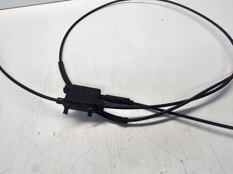 LINKA OTWIERANIA MASKI KOMPLETNA AUDI A1 8X 8X0823535