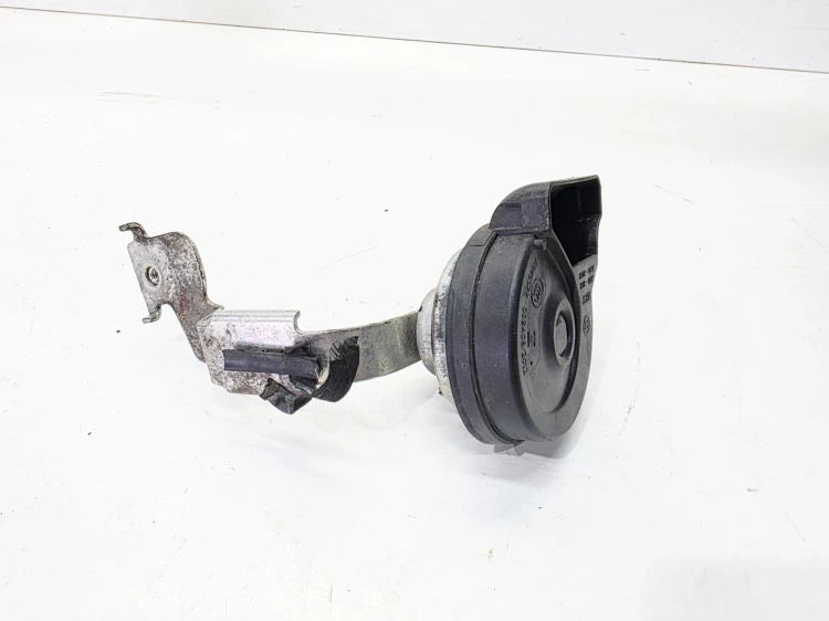 KLAKSON SYGNAŁ HIGH PRAWY AUDI A3 8V 8V0951230 5Q0951223A