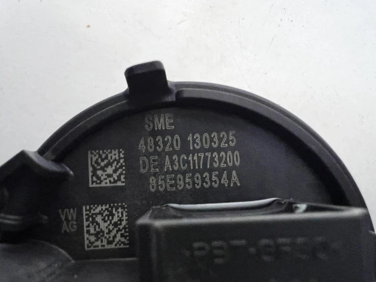 CZUJNIK UDERZENIOWY AUDI A3 8Y VOLKSWAGEN SEAT SKODA 85E959354A