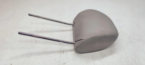 ZAGŁÓWEK FOTELA PRAWY LEWY MATERIAŁ AUDI A3 8V